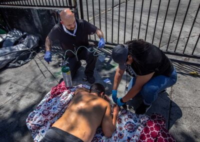 This Is How Mobile Teams in L.A. Use Oxygen to Prevent Overdoses and Save Lives